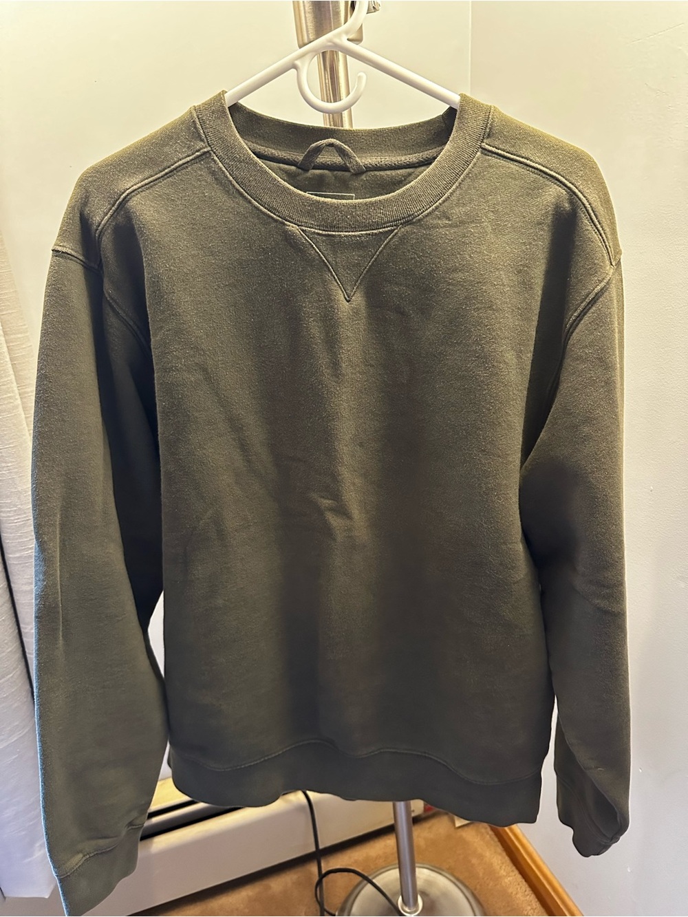 L.L. Bean Men's Olive Green Crewneck Sweatshirt